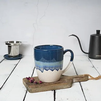 A Bosmarlin mug in a reactive glaze